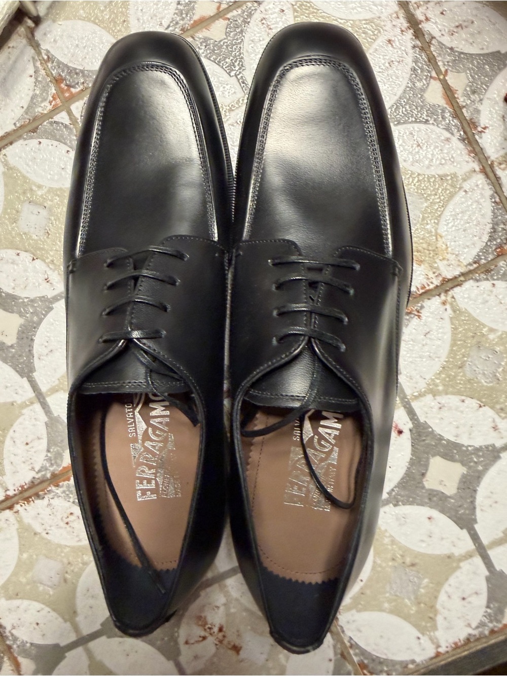 Salvatore Ferragamo Black Leather Lace-Up Oxfords